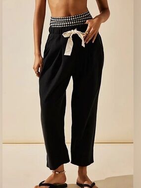 Splendid Black Cropped Ankle Pants with Cream Tie and Gingham Waist